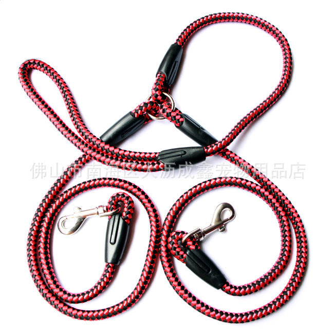 Handle Two Dogs Effortlessly with This Double-Ended Traction Rope